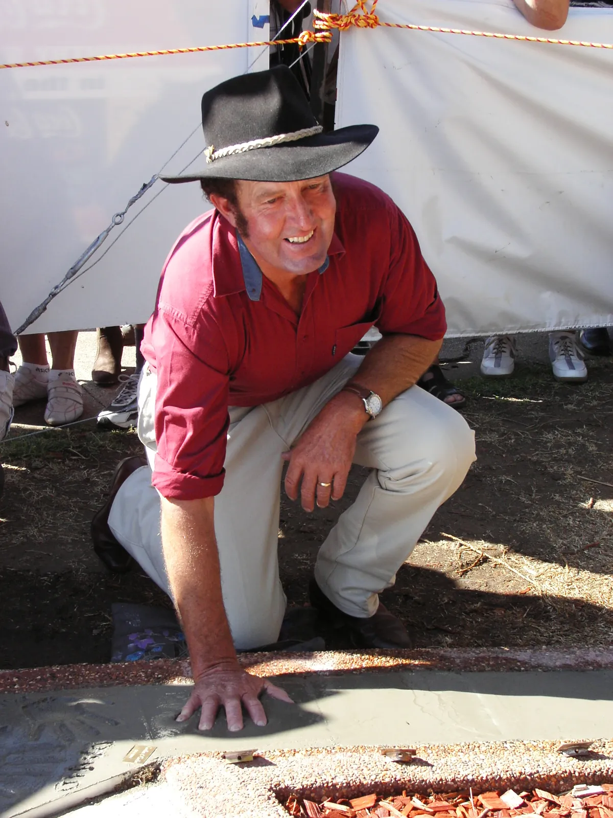 Ernie Constance being inducted into the Hands of Fame in Tamworth